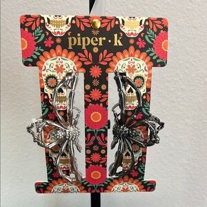 Piper K | Silver & Black Metal w/Gems Spider Hair Clips 🕷️🕸️